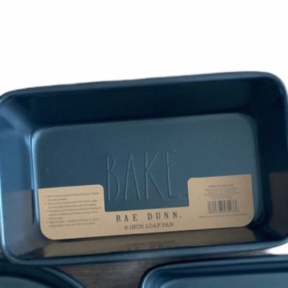 Rae Dunn Baking Loaf Pan - Picture 1 of 1